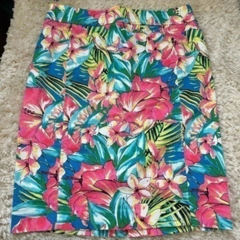 Ann Taylor Loft Womens Floral Denim Pencil skirt size 6